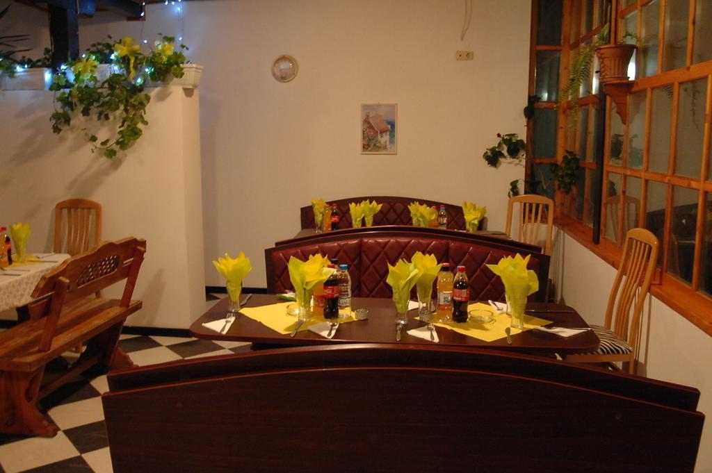 El Dorado Holiday Village คราเนโว ภายนอก รูปภาพ