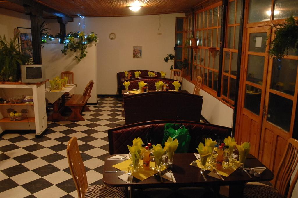 El Dorado Holiday Village คราเนโว ภายนอก รูปภาพ