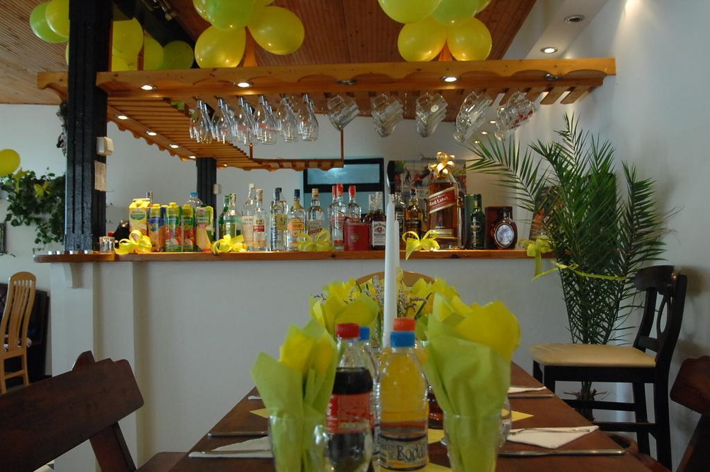 El Dorado Holiday Village คราเนโว ภายนอก รูปภาพ
